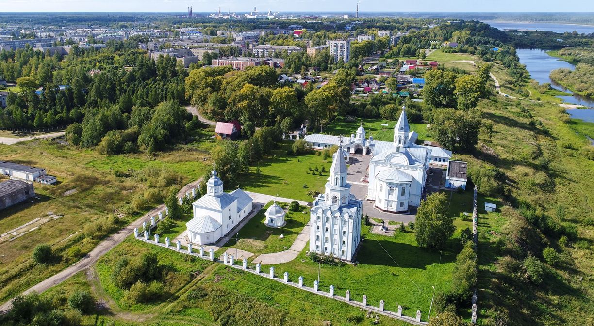 Расписание богослужений в храме прп. Лонгина Коряжемского | 10.06.2023 |  Коряжма - БезФормата