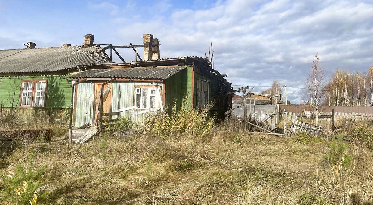 В поселке Черемушский при пожаре погибла пожилая женщина | 16.10.2023 |  Коряжма - БезФормата