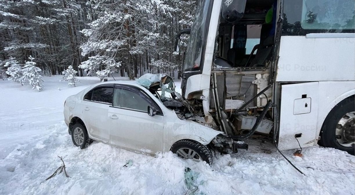 В Верхнетоемском районе произошли сразу два ДТП. Есть погибшие | 31.12.2023  | Коряжма - БезФормата