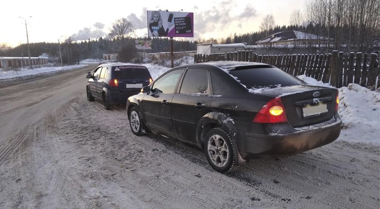 За один день в аварии попали две учебные машины. Кто был за рулем?