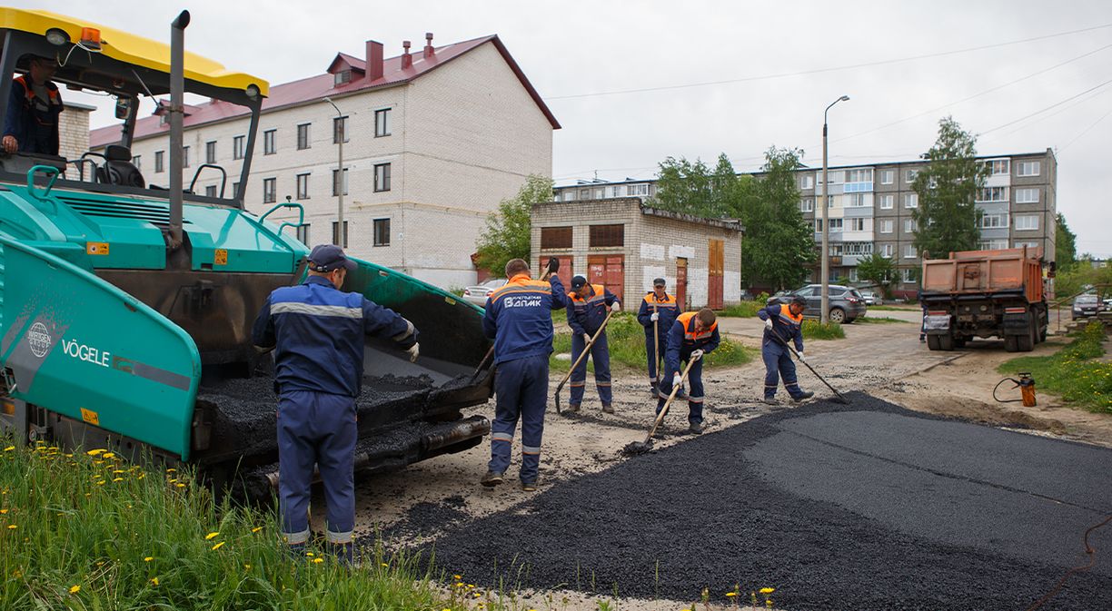 Забор у Церковь в Коряжме