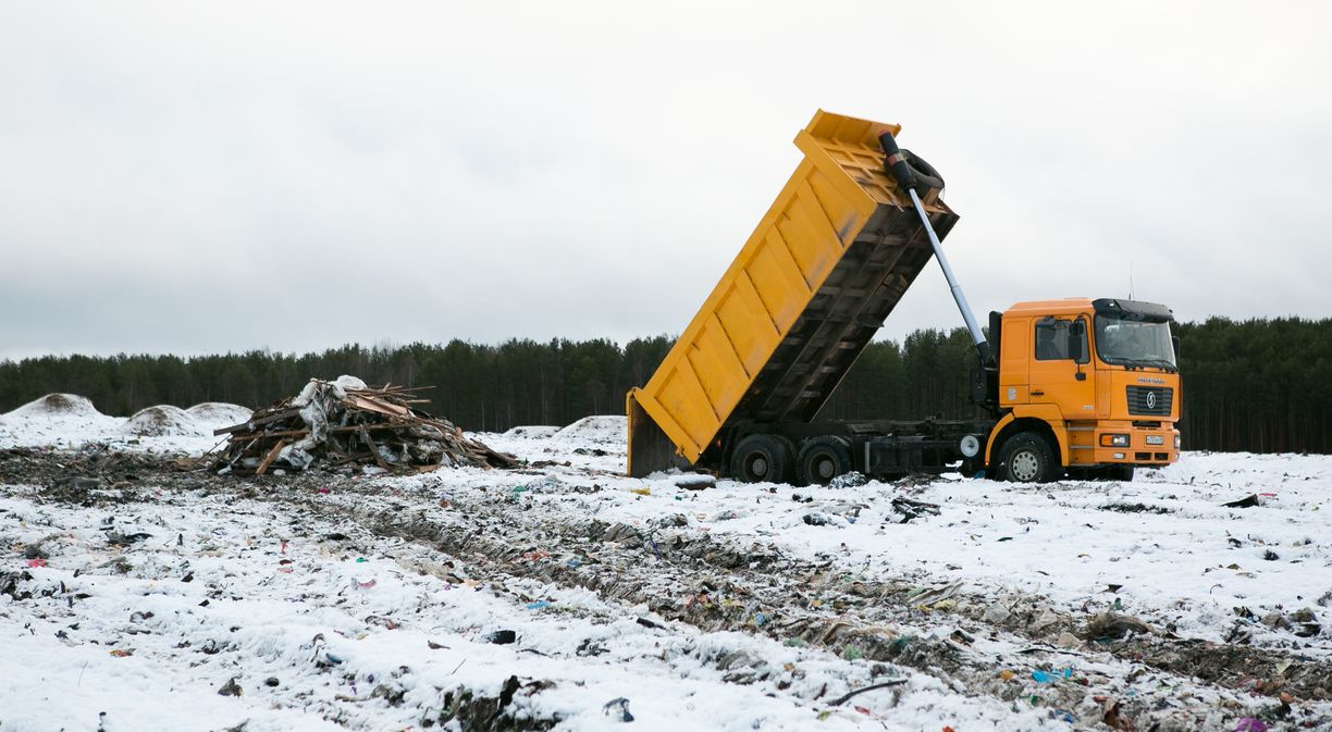 Вывоз мусора в городе будет налажен | 24.12.2022 | Коряжма - БезФормата